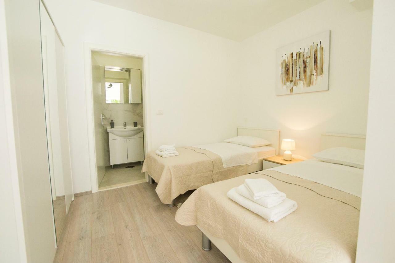 Apartment Neyra 2 Split Exterior photo